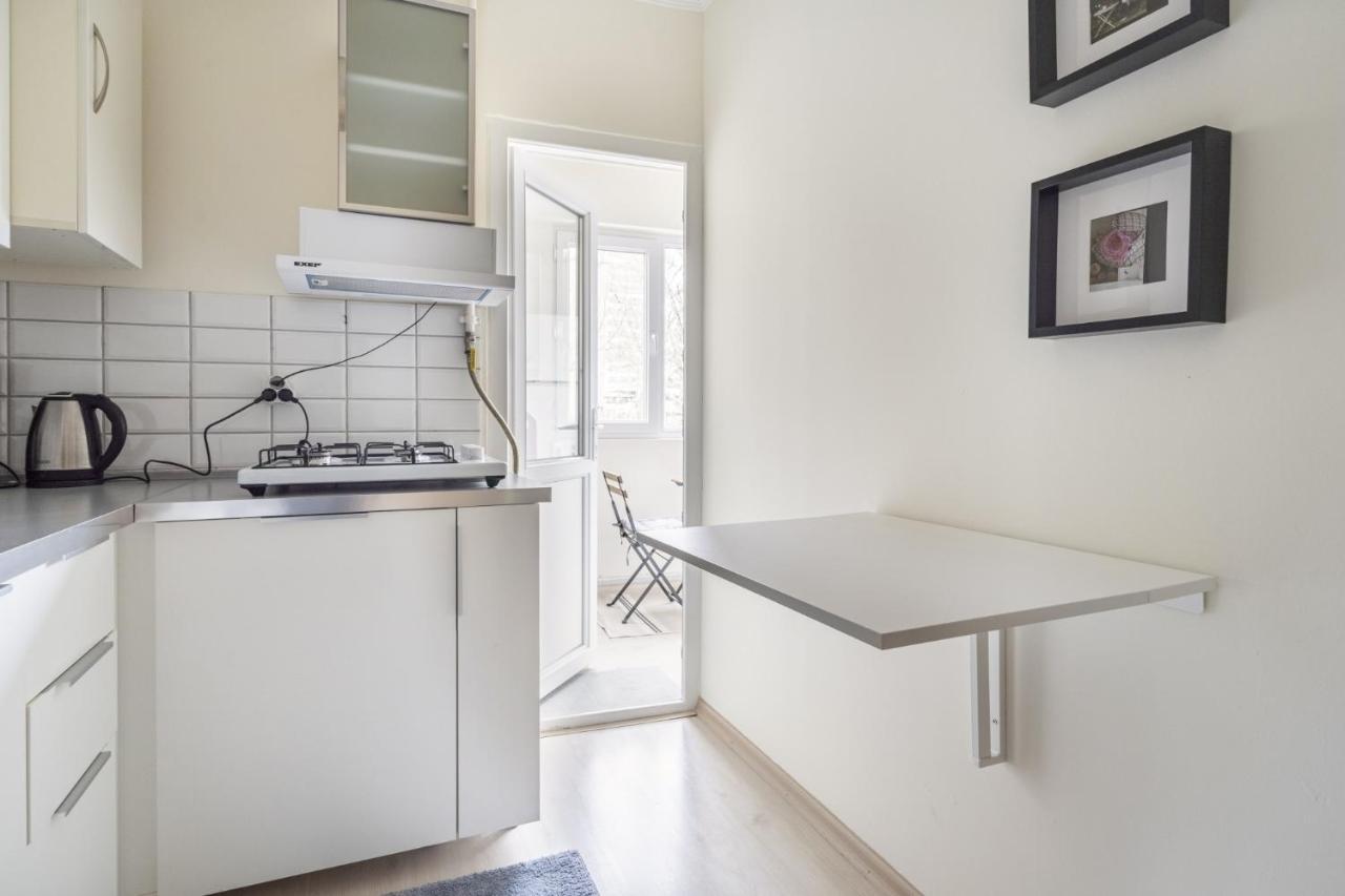 Ferienwohnung Modern Flat With Balcony On Bagdat Street Istanbul Exterior foto